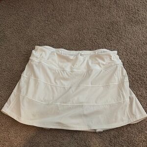 Women’s White Lululemon Skort